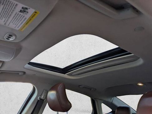 Used 2016 Ford Fusion SE w/ Equipment Group 502A image 17