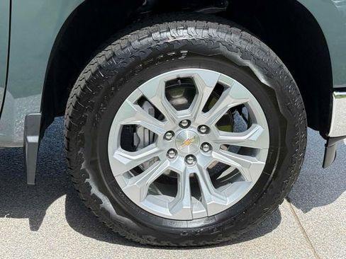 Used 2025 Chevrolet Silverado 1500 LTZ w/ LTZ Premium Package image 21