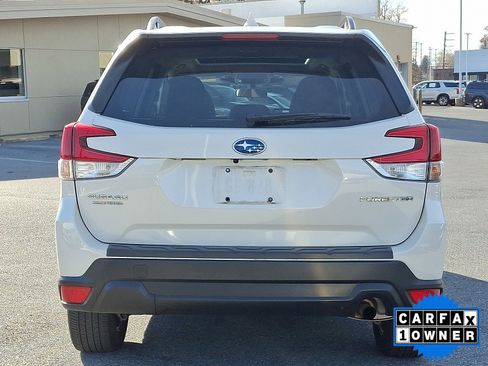 Certified 2023 Subaru Forester Premium image 8