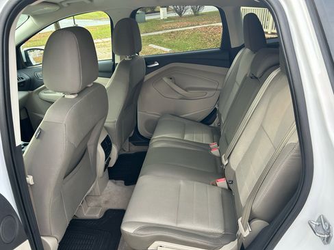 Used 2015 Ford Escape SE w/ Equipment Group 201A image 13