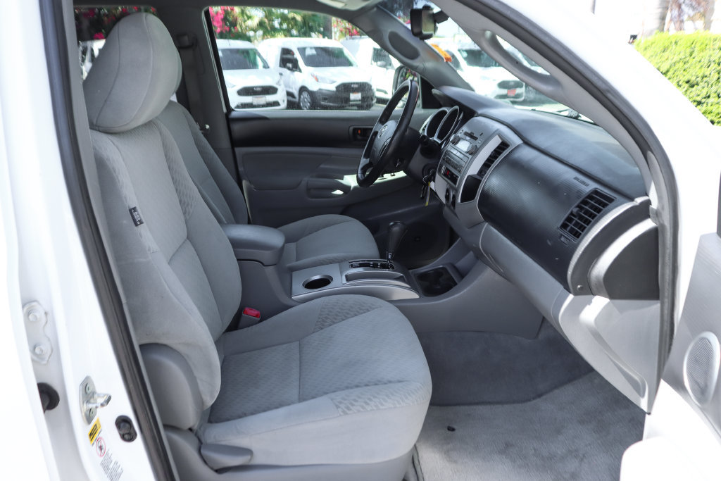 Used 2011 Toyota Tacoma 4x4 Double Cab w/ SR5 Pkg #2 w/JBL Audio image 37