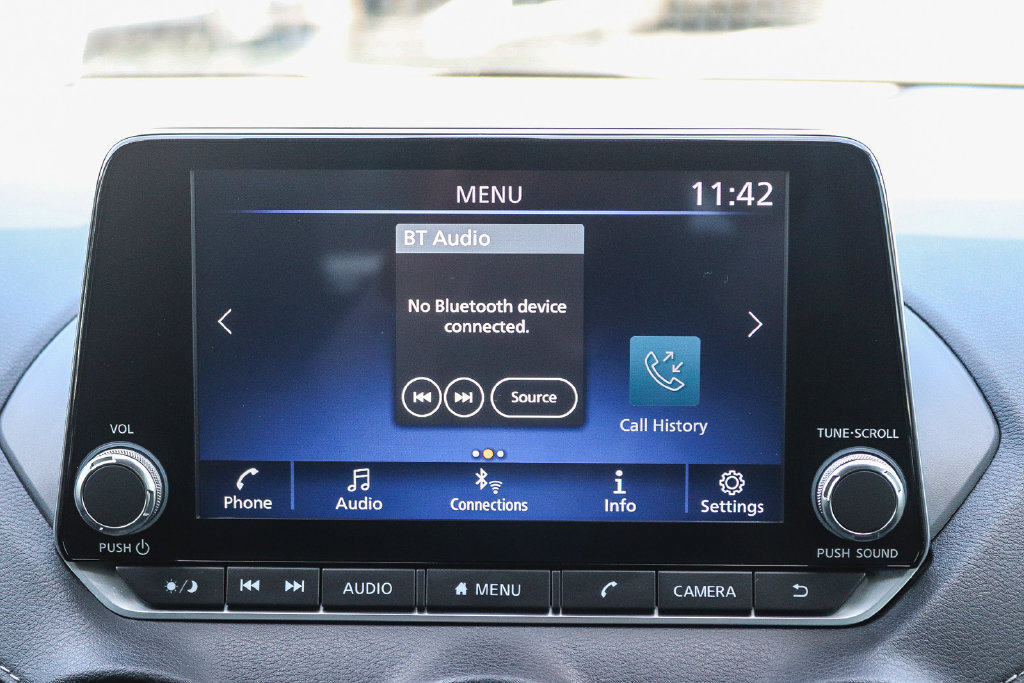 Used 2025 Nissan Sentra SV w/ All-Weather Package FWD image 14