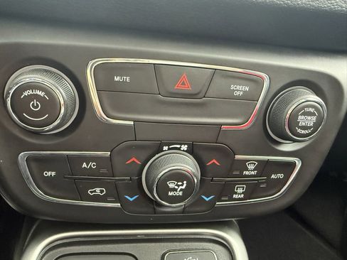 Used 2020 Jeep Compass High Altitude image 18