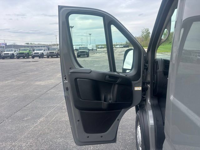 New 2026 RAM ProMaster 1500 w/ Convenience Group FWD image 13