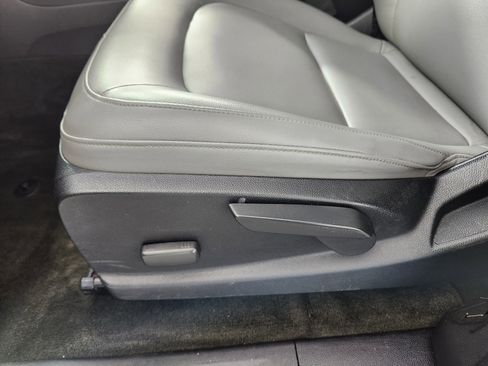 Used 2015 Chevrolet Colorado W/T image 13