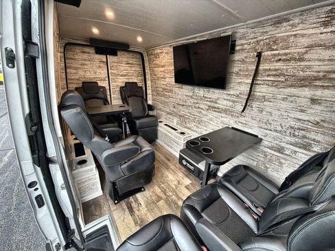 Used 2023 Mercedes-Benz Sprinter 1500 image 22