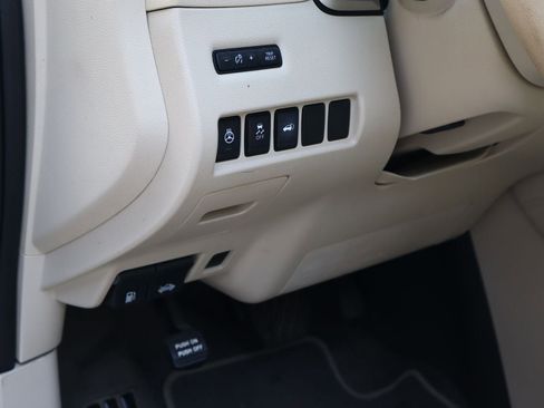 Used 2018 Nissan Murano SL w/ Moonroof Package FWD image 23