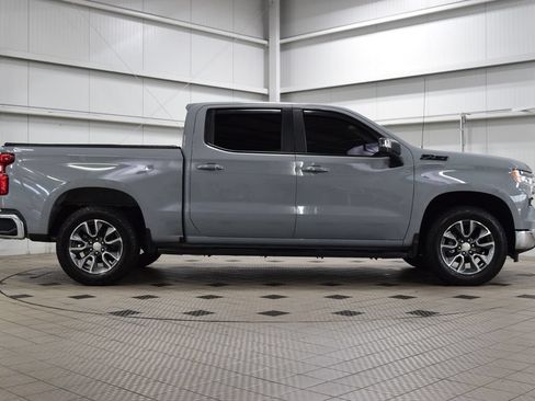 Used 2024 Chevrolet Silverado 1500 LT w/ Z71 Off-Road Package AWD/4WD image 9