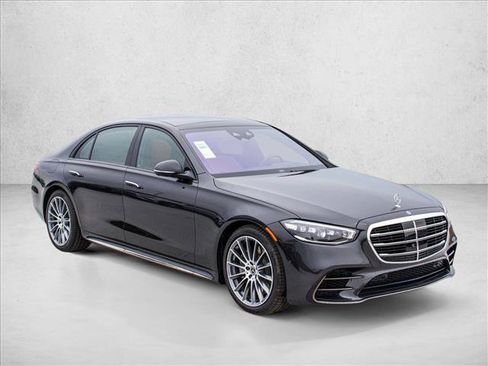 New 2026 Mercedes-Benz S 580 4MATIC Sedan image 3