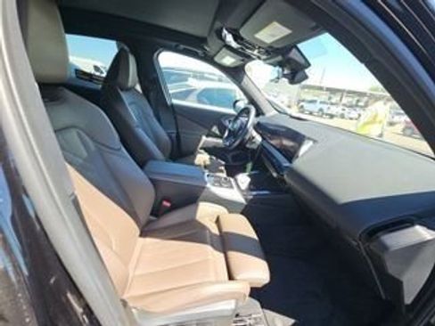 Used 2025 BMW X3 xDrive30i AWD/4WD image 6