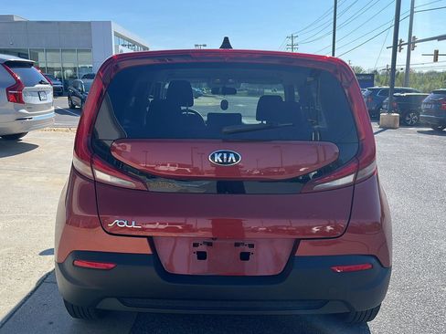 Used 2021 Kia Soul LX image 5