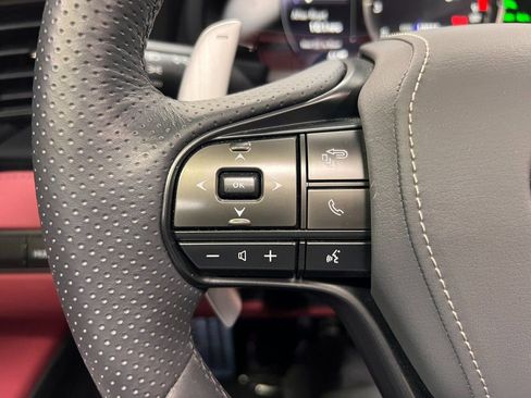 Used 2024 Lexus LC 500 Convertible image 13