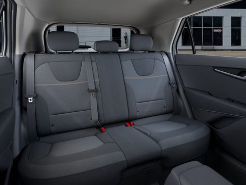 New 2026 Kia Niro LX image 18