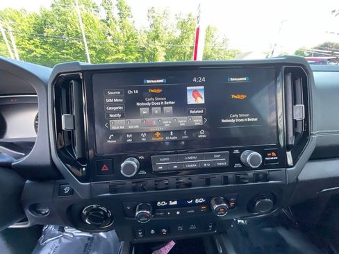 Used 2026 Nissan Frontier SV w/ All-Weather Content Package AWD/4WD image 19