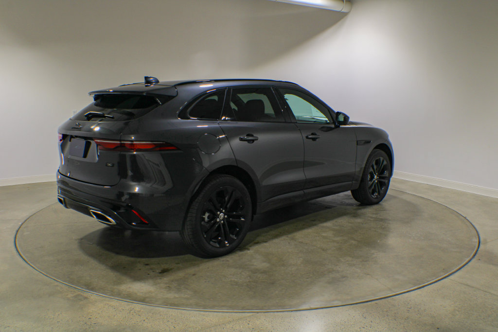 New 2026 Jaguar F-PACE R-Dynamic S AWD/4WD image 6
