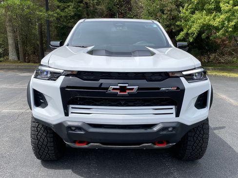 Used 2026 Chevrolet Colorado ZR2 w/ Technology Package image 3