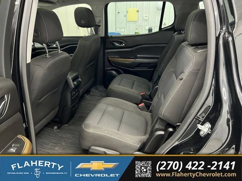 Used 2023 GMC Acadia SLE w/ Driver Convenience Package FWD image 11