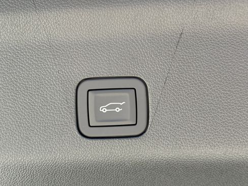 New 2026 Cadillac Escalade ESV Luxury image 11