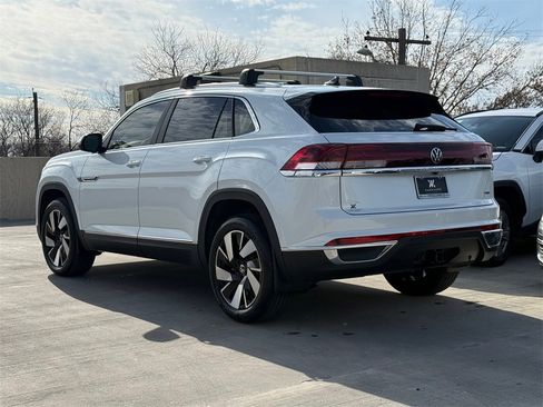 New 2026 Volkswagen Atlas Cross Sport SEL image 8