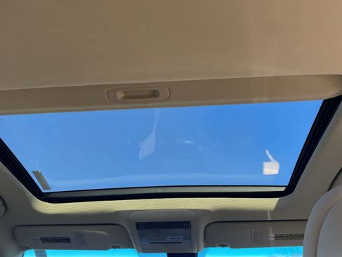 Used 2012 Lexus LS 460 image 21