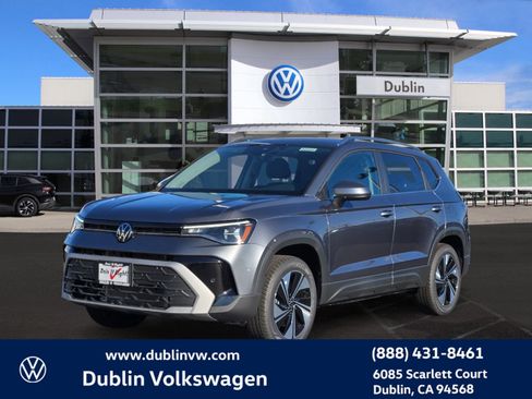 New 2025 Volkswagen Taos SE image 8