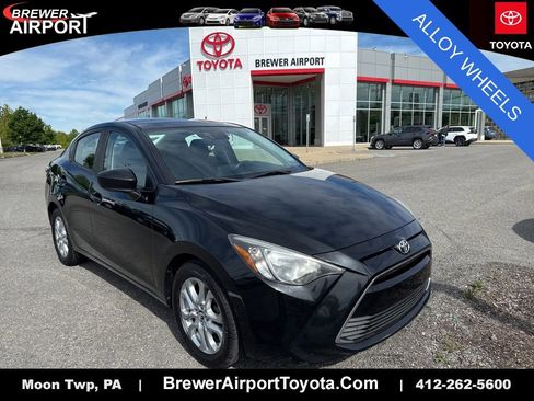 Used 2017 Toyota Yaris iA FWD image 1