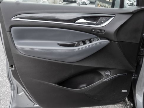 Used 2024 Buick Enclave Premium image 13