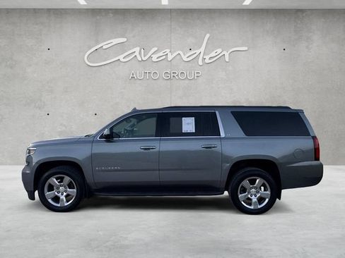 Used 2018 Chevrolet Suburban LT w/ Luxury Package AWD/4WD image 13