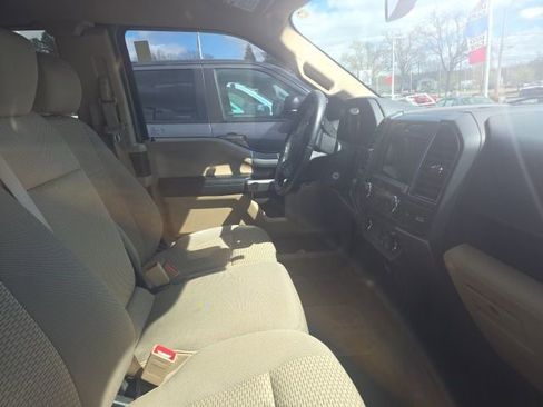 Used 2019 Ford F150 XLT w/ Equipment Group 302A Luxury AWD/4WD image 4