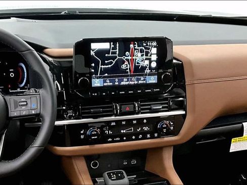 New 2025 Nissan Pathfinder Platinum w/ Lighting Package (N93) AWD/4WD image 7