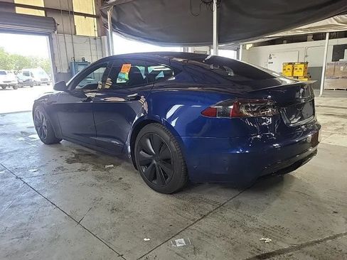 Used 2022 Tesla Model S Plaid AWD/4WD image 2