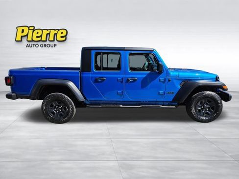 Used 2023 Jeep Gladiator Sport w/ Trailer Tow Package AWD/4WD image 6