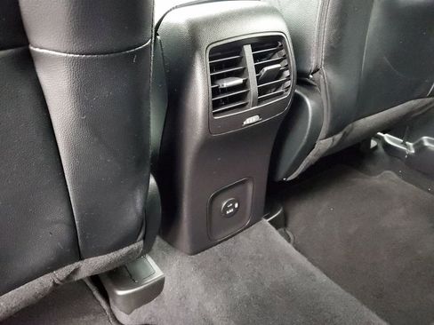 Certified 2022 Ford Escape SEL image 31