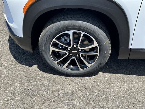 New 2026 Chevrolet TrailBlazer LT w/ Convenience Package AWD/4WD image 10