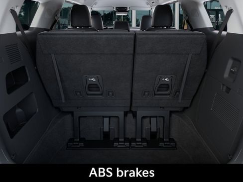 New 2026 Kia Carnival LXS image 23