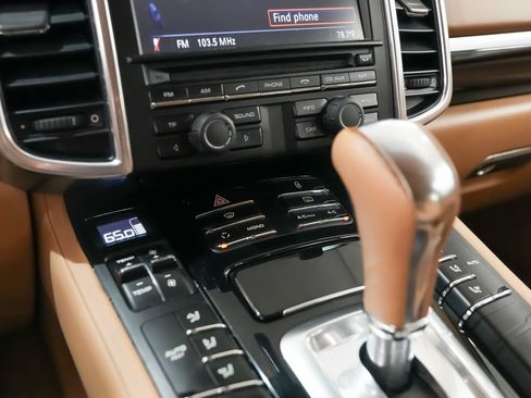 Used 2013 Porsche Cayenne AWD/4WD image 30