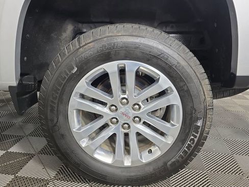 Used 2018 GMC Canyon SLT w/ Driver Alert Package image 17