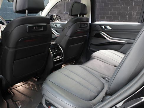 Used 2019 BMW X7 xDrive40i w/ Premium Package image 37