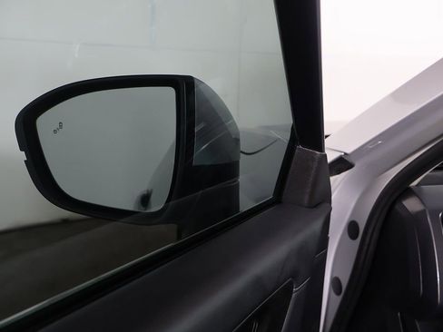 Used 2023 Nissan Pathfinder SL w/ SL Premium Package image 40