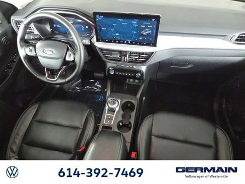 Used 2024 Ford Escape Platinum AWD/4WD image 25