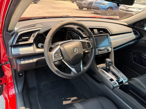 Used 2017 Honda Civic EX image 8