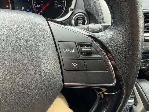 Used 2018 Mitsubishi Eclipse Cross SE AWD/4WD image 25