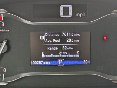 Certified 2018 Honda Pilot Touring image 17