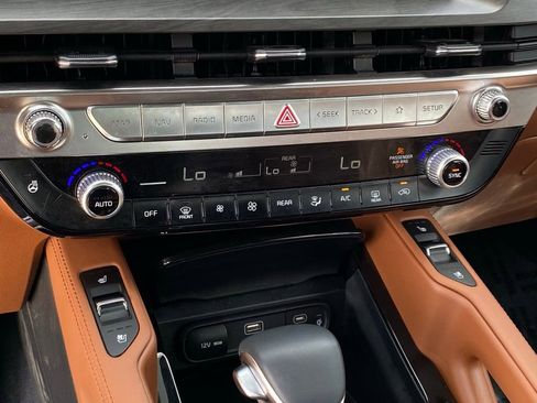 Used 2025 Kia Telluride EX X-Line AWD/4WD image 17