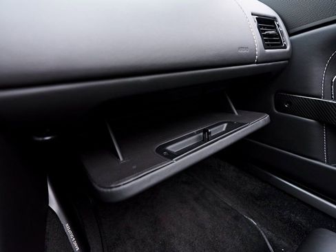 Used 2016 Aston Martin DB9 GT RWD image 97
