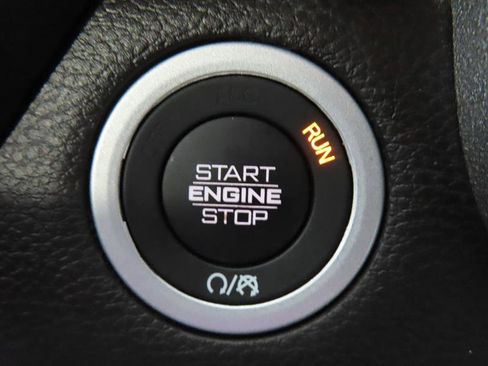 Used 2023 RAM 1500 Tradesman AWD/4WD image 17