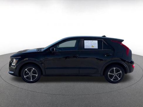 Used 2026 Kia Niro LX FWD image 9