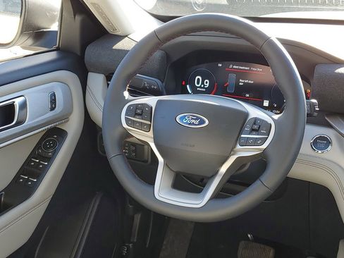 New 2026 Ford Explorer Active image 28