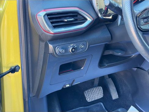Used 2023 Chevrolet TrailBlazer RS w/ Convenience Package FWD image 10
