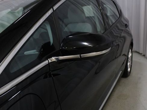 Used 2017 Chevrolet Bolt LT image 33